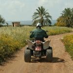 How to create meaningful connections while traveling solo